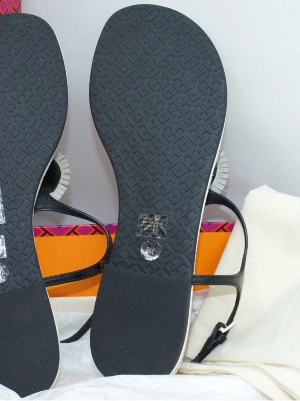 Tory Burch Size 8M Black and White Logo T-Strap Sandals. Box& Dust bag included